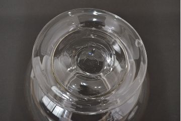レトロ雑貨　昭和レトロ　丸いフォルムが愛らしい地球瓶(ガラス瓶、ガラスビン)(R-047179)