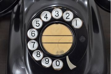 昭和レトロ　日立製　4号A電話機(黒電話)(R-047181)