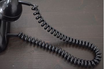 昭和レトロ　日立製　4号A電話機(黒電話)(R-047181)