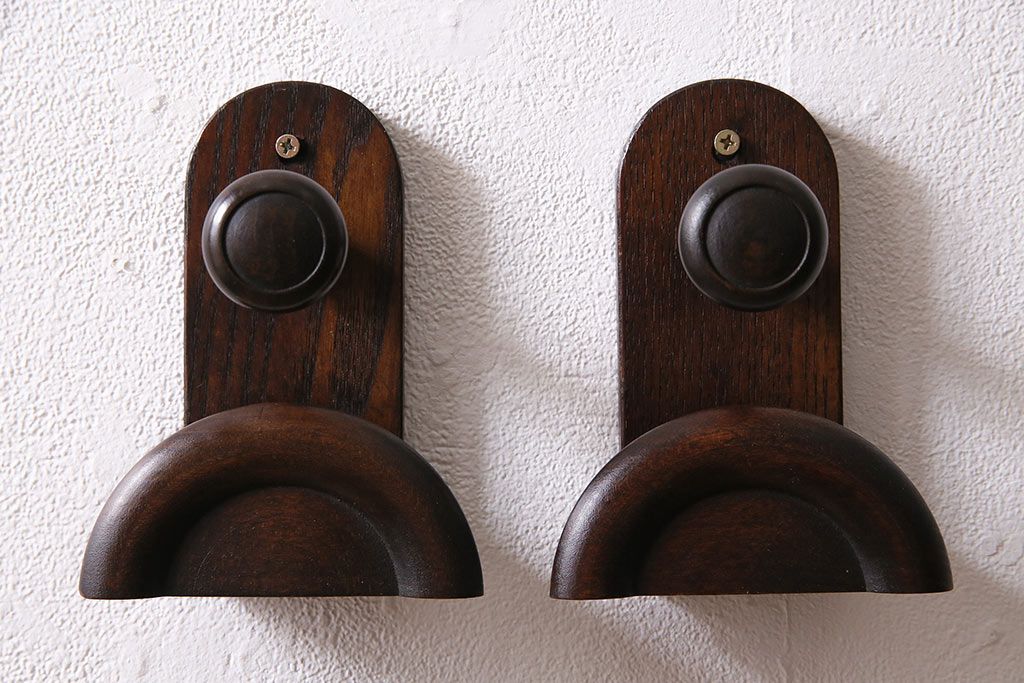 昭和レトロ　使いこまれた質感が味わい深いウォールハンガー2個セット(壁用フック)(R-047200)