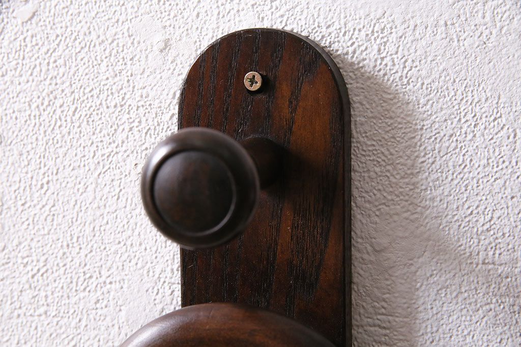 昭和レトロ　使いこまれた質感が味わい深いウォールハンガー2個セット(壁用フック)(R-047200)