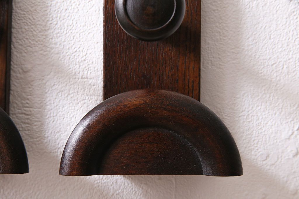 昭和レトロ　使いこまれた質感が味わい深いウォールハンガー2個セット(壁用フック)(R-047200)