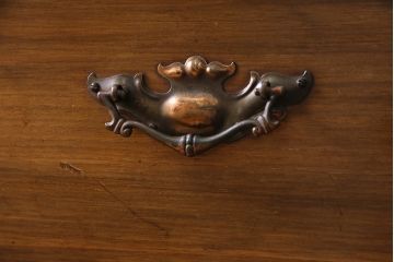 ベルギーアンティーク　ウォールナット材の深い色合いが上品なビューローキャビネット(収納棚、戸棚、ブックケース)(R-047201)