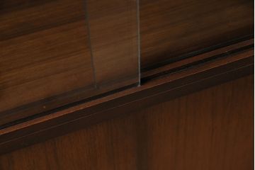 ヴィンテージ家具　北欧ビンテージ　G-PLAN(ジープラン)　チーク材　ミッドセンチュリースタイルにおすすめなブックケース&ディスプレイキャビネット(収納棚、戸棚、本箱、キャビネット)(R-047204)