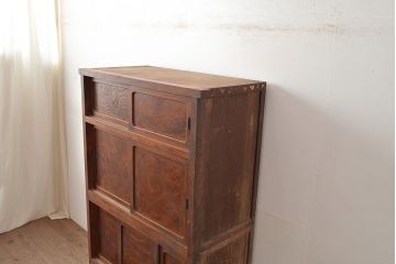 和製アンティーク　ケヤキの木目が上質な空間づくりを叶える関東水屋箪笥(茶箪笥、収納棚、キャビネット)(R-047224)