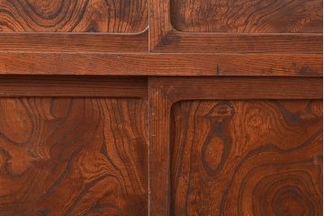 和製アンティーク　ケヤキの木目が上質な空間づくりを叶える関東水屋箪笥(茶箪笥、収納棚、キャビネット)(R-047225)