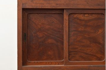 和製アンティーク　ケヤキの木目が上質な空間づくりを叶える関東水屋箪笥(茶箪笥、収納棚、キャビネット)(R-047226)