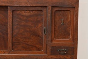 和製アンティーク　ケヤキの木目が上質な空間づくりを叶える関東水屋箪笥(茶箪笥、収納棚、キャビネット)(R-047226)