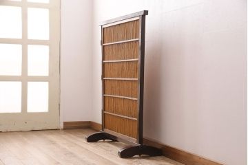 中古　民芸家具　高級品!見た目にも涼やかな桑材製の衝立(葦戸、よし戸、パーテーション)(R-047232)