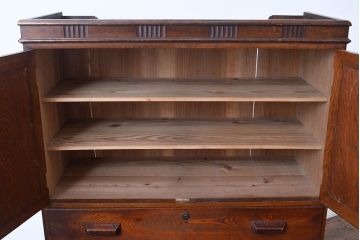 和製アンティーク　ケヤキ材の美しい木目が上質な空間づくりを叶える衣装箪笥(和タンス、引き出し)(R-047234)