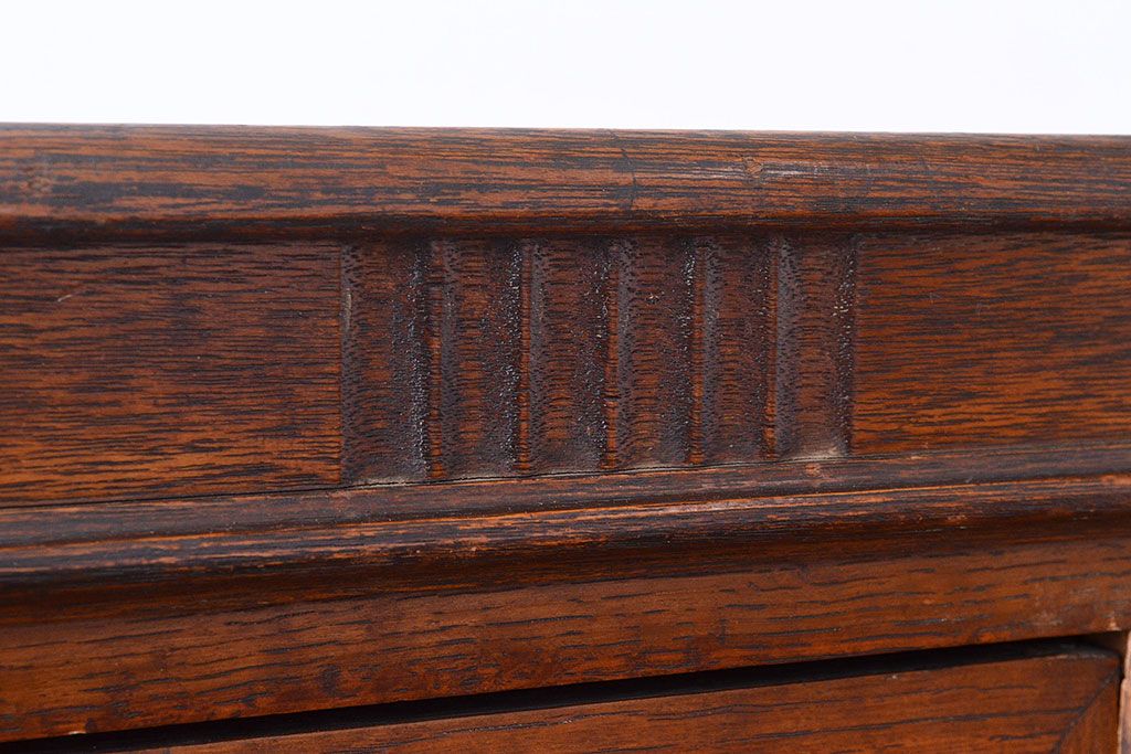 和製アンティーク　ケヤキ材の美しい木目が上質な空間づくりを叶える衣装箪笥(和タンス、引き出し)(R-047234)