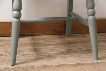 中古　北海道民芸家具　リメイク　当店ペイントで可愛らしく仕上げた小さなチェア(子供椅子)(R-047235)