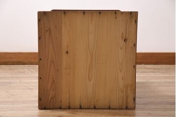 昭和レトロ　ヒノキ材　懐かしい雰囲気が魅力の踏み台(飾り台、花台)(R-047236)