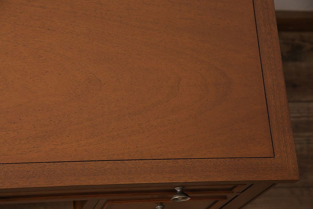 中古　DREXEL HERITAGE(ドレクセルヘリテイジ)のTriune(トライユン)シリーズ!クラシカルな佇まいが魅力のデスク(ワークデスク、机、在宅ワーク、在宅用)(定価約34万円)(R-047239)