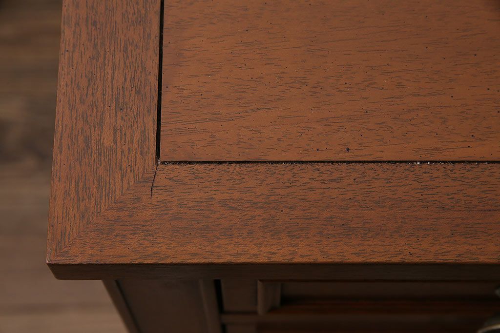 中古　DREXEL HERITAGE(ドレクセルヘリテイジ)のTriune(トライユン)シリーズ!クラシカルな佇まいが魅力のデスク(ワークデスク、机、在宅ワーク、在宅用)(定価約34万円)(R-047239)