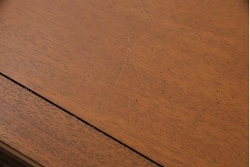 中古　DREXEL HERITAGE(ドレクセルヘリテイジ)のTriune(トライユン)シリーズ!クラシカルな佇まいが魅力のデスク(ワークデスク、机、在宅ワーク、在宅用)(定価約34万円)(R-047239)