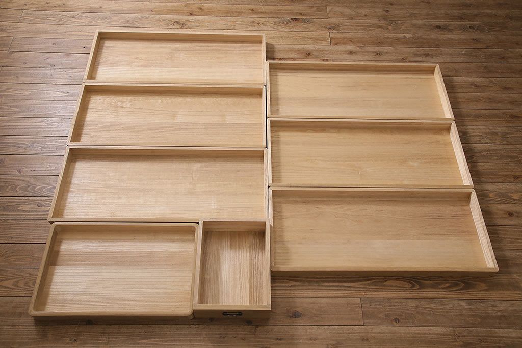 中古　伝統工芸　衣装盆付き　梅の花の意匠金具が上品な加茂総桐箪笥(総桐たんす、着物箪笥、収納箪笥、整理箪笥、和たんす)(R-047241)