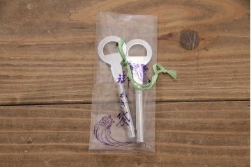 中古　伝統工芸　衣装盆付き　梅の花の意匠金具が上品な加茂総桐箪笥(総桐たんす、着物箪笥、収納箪笥、整理箪笥、和たんす)(R-047241)