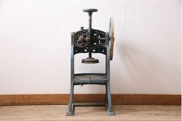 ジャンク品 アンティーク雑貨 帝農社製 T.N.ICE PLANER ミカド式 レトロで凝ったデザインが魅力的な手動式かき氷機(氷削機、手回し、ディスプレイ)(R-047251)