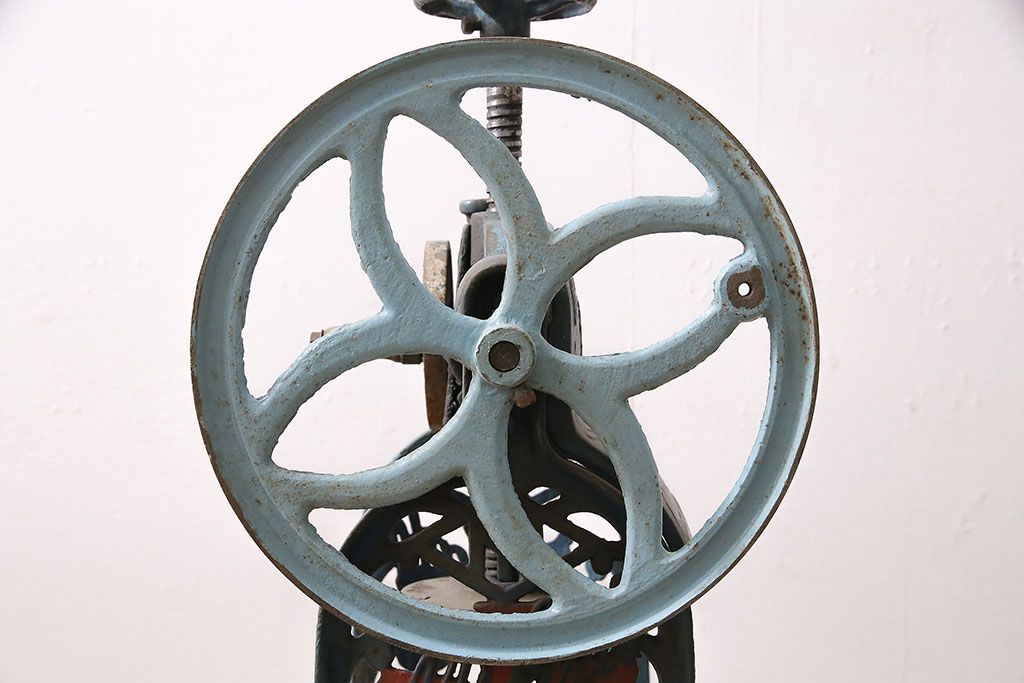 ジャンク品 アンティーク雑貨 帝農社製 T.N.ICE PLANER ミカド式 レトロで凝ったデザインが魅力的な手動式かき氷機(氷削機、手回し、ディスプレイ)(R-047251)