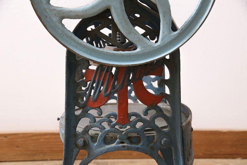 ジャンク品 アンティーク雑貨 帝農社製 T.N.ICE PLANER ミカド式 レトロで凝ったデザインが魅力的な手動式かき氷機(氷削機、手回し、ディスプレイ)(R-047251)