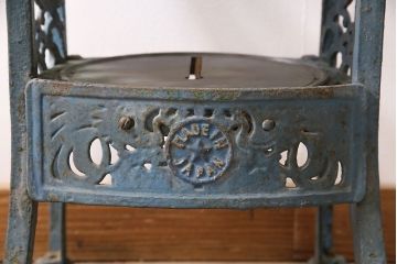 ジャンク品　アンティーク雑貨　帝農社製　T.N.ICE PLANER　ミカド式　レトロで凝ったデザインが魅力的な手動式かき氷機(氷削機、手回し、ディスプレイ)(R-047251)
