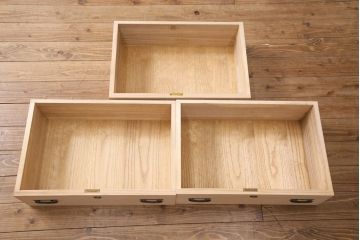 中古　伝統工芸士・茂野栄一作　品のある佇まいが上質な空間を演出してくれる加茂総桐箪笥(定価約60万円)(総桐たんす、収納箪笥、整理箪笥、和たんす、収納棚)(R-047253)