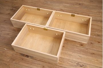 中古　伝統工芸士・茂野栄一作　品のある佇まいが上質な空間を演出してくれる加茂総桐箪笥(定価約60万円)(総桐たんす、収納箪笥、整理箪笥、和たんす、収納棚)(R-047253)