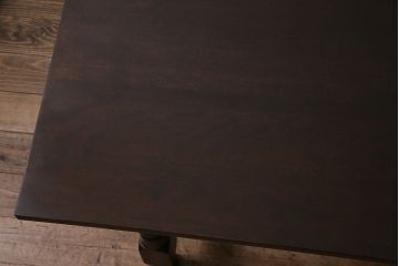 ビンテージ　松本民芸家具　挽き物の脚が目を引くクラシカルなダイニングテーブル(食卓)(R-047263)