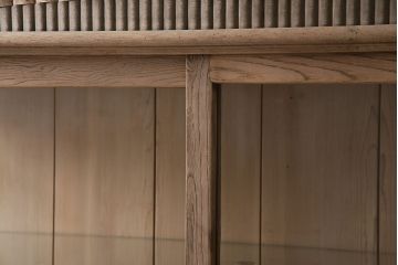 アンティーク　大正期　ストリップド(剥離)　栗材製　品格のある佇まいが魅力的な特大ガラスケース(飾り棚、ショーケース、陳列棚)(R-047269)