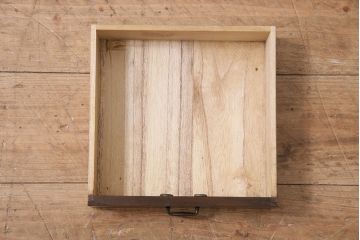 和製ヴィンテージ　総桑材製　和モダン空間におすすめ!指物家具の引き出し付き飾り棚(引き出し、棚、ビンテージ)(R-047274)