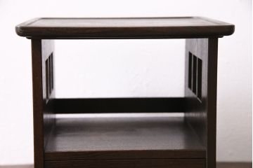 和製ヴィンテージ　総桑材製　和モダン空間におすすめ!指物家具の引き出し付き飾り棚(引き出し、棚、ビンテージ)(R-047274)