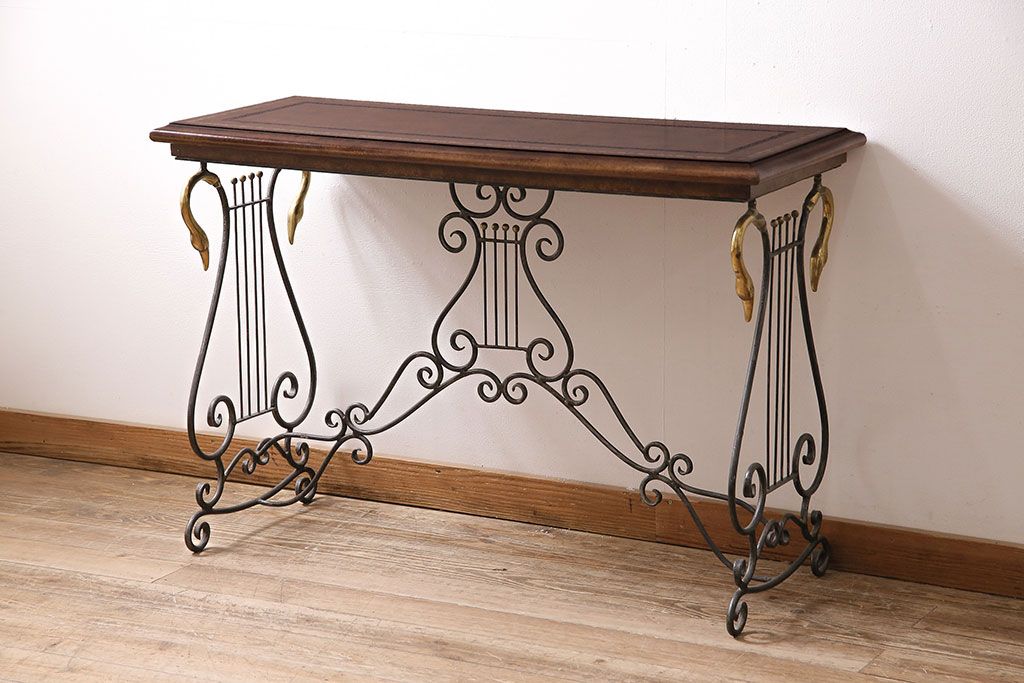 中古　イギリス家具　MAITLAND SMITH(メートランドスミス)　白鳥モチーフの脚がお洒落なコンソールテーブル(定価約30万円)(飾り台)(R-047275)