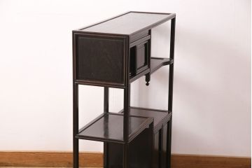 和製アンティーク　シックな佇まいが魅力的な花梨材製の茶棚(茶箪笥、収納棚、飾り棚、カリン材)(R-047276)