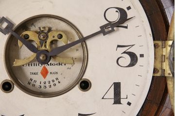 アンティーク時計　8DAY CLOCK　お洒落なディスプレイとして活躍してくれる赤菱式改良掛時計(柱時計、壁掛け時計、ディスプレイ時計)(R-047277)