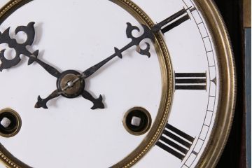 アンティーク時計　戦前　精工舎(セイコー、SEIKOSHA)　当店でネイビーのペイントを施した、筋ガラスがお洒落な掛時計(掛け時計、古時計)(R-047279)