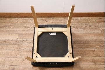 中古　富士ファニチア(富士ファニチュア、フジファニチュア、FUJI FURNITURE、富士ファニチャー)　布Aタイプ　北欧スタイルに活躍するオーク材製のアームレスチェア(定価約4万5千円)(ダイニングチェア、椅子)(R-047282)
