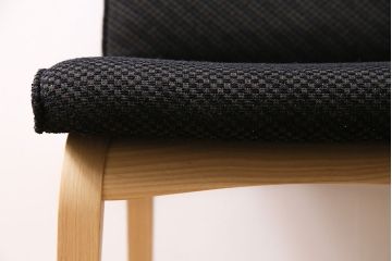 中古　富士ファニチア(富士ファニチュア、フジファニチュア、FUJI FURNITURE、富士ファニチャー)　布Aタイプ　北欧スタイルに活躍するオーク材製のアームレスチェア(定価約4万5千円)(ダイニングチェア、椅子)(R-047285)