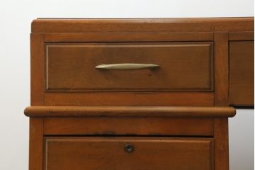 昭和レトロ　組み立て式　ノスタルジックな雰囲気が魅力のカバ材製両袖デスク(両袖机、在宅ワーク、在宅用ワークデスク、作業台)(R-047296)