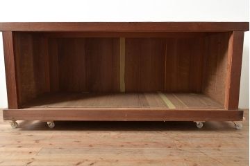 和製アンティーク　ヒノキ材　和モダンな空間作りに!横桟が上品な収納箪笥(水屋箪笥、サイドボード)(R-047299)