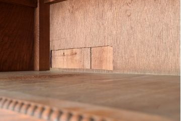 大正ロマン　前面栓材　彫りがアクセントになった奥行が深いオープンラック(収納棚)(R-047304)