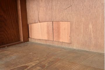 大正ロマン　前面栓材　彫りがアクセントになった奥行が深いオープンラック(収納棚)(R-047304)