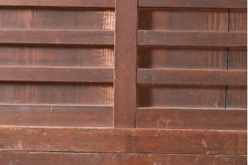 和製アンティーク　和モダンな空間づくりに活躍する、ヒノキ材製の収納箪笥(水屋箪笥、キャビネット)(R-047307)