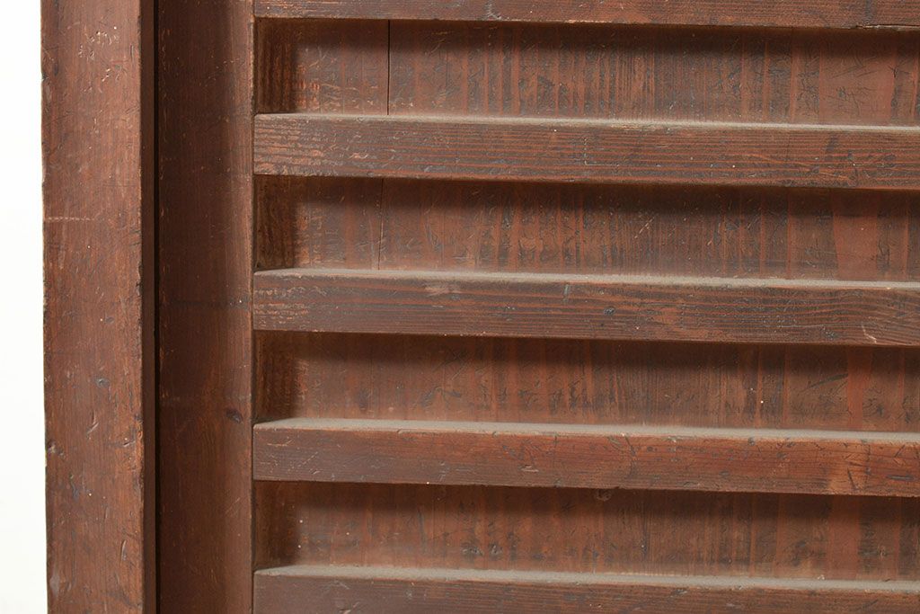 和製アンティーク　和モダンな空間づくりに活躍する、ヒノキ材製の収納箪笥(水屋箪笥、キャビネット)(R-047307)