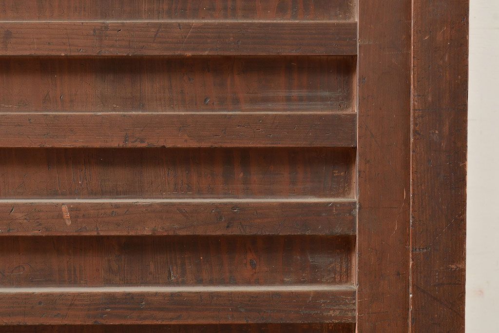 和製アンティーク　和モダンな空間づくりに活躍する、ヒノキ材製の収納箪笥(水屋箪笥、キャビネット)(R-047307)