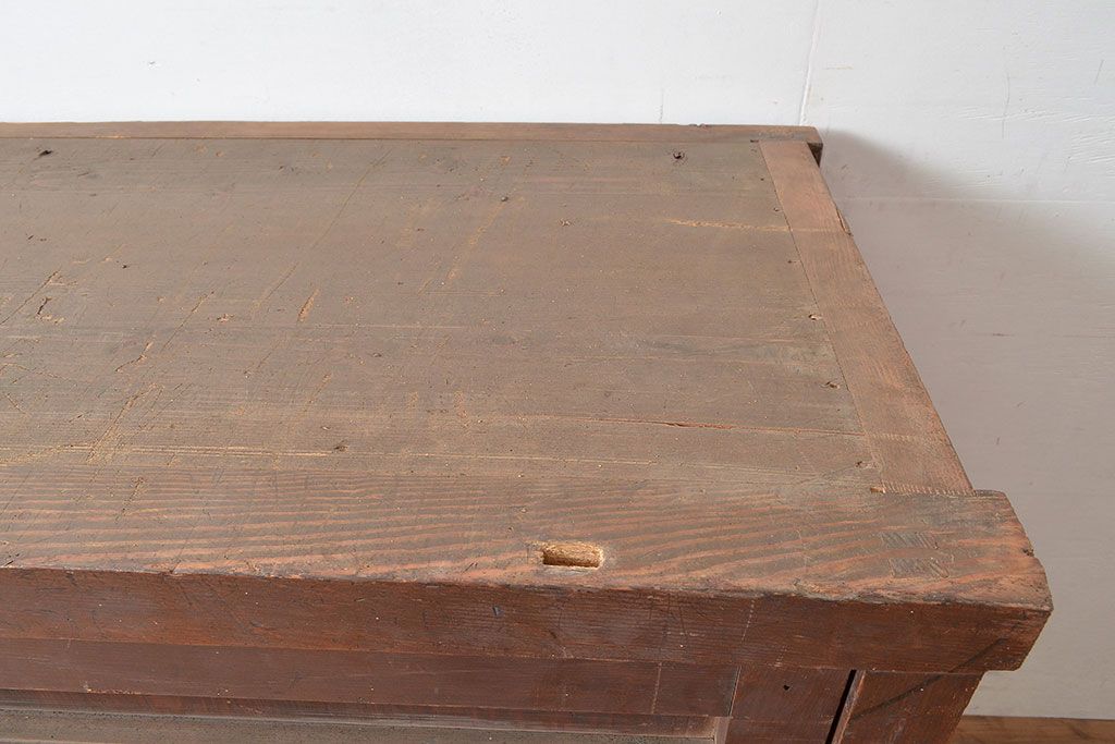 和製アンティーク　和モダンな空間づくりに活躍する、ヒノキ材製の収納箪笥(水屋箪笥、サイドボード)(R-047309)