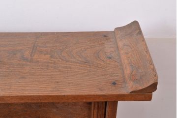 和製アンティーク　総ケヤキ材・前面玉杢　独特な杢目が上品な和の雰囲気を作り出す飾り棚(茶棚)(R-047310)