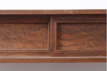 和製アンティーク　総ケヤキ材・前面玉杢　独特な杢目が上品な和の雰囲気を作り出す飾り棚(茶棚)(R-047310)