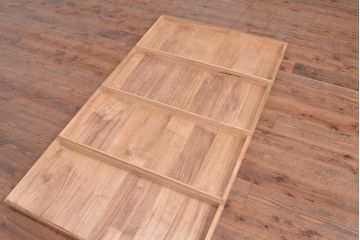 和製アンティーク　落ち着きのある佇まいが魅力の総桐材製の重ね箪笥(和タンス、衣装箪笥、着物箪笥)(R-047311)