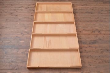 中古　北海道民芸家具　衣装盆付き　和洋どちらの空間にも合わせやすい3段重ねの洋服タンス(衣装箪笥、着物タンス、チェスト)(R-047312)